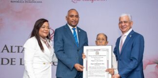 Senado de la República rinde homenaje a Doña Altagracia de la Cruz García, “Tarara”
