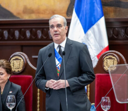 Abinader destaca avances históricos en política social y reducción acelerada de la pobreza