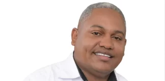 Indignación en Angelina : 312 estudiantes comparten un sólo baño en escuela