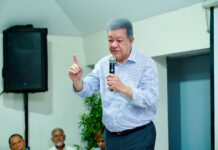 Leonel exige al Gobierno bajar la gasolina porque el petróleo volvió a US$70 el barril